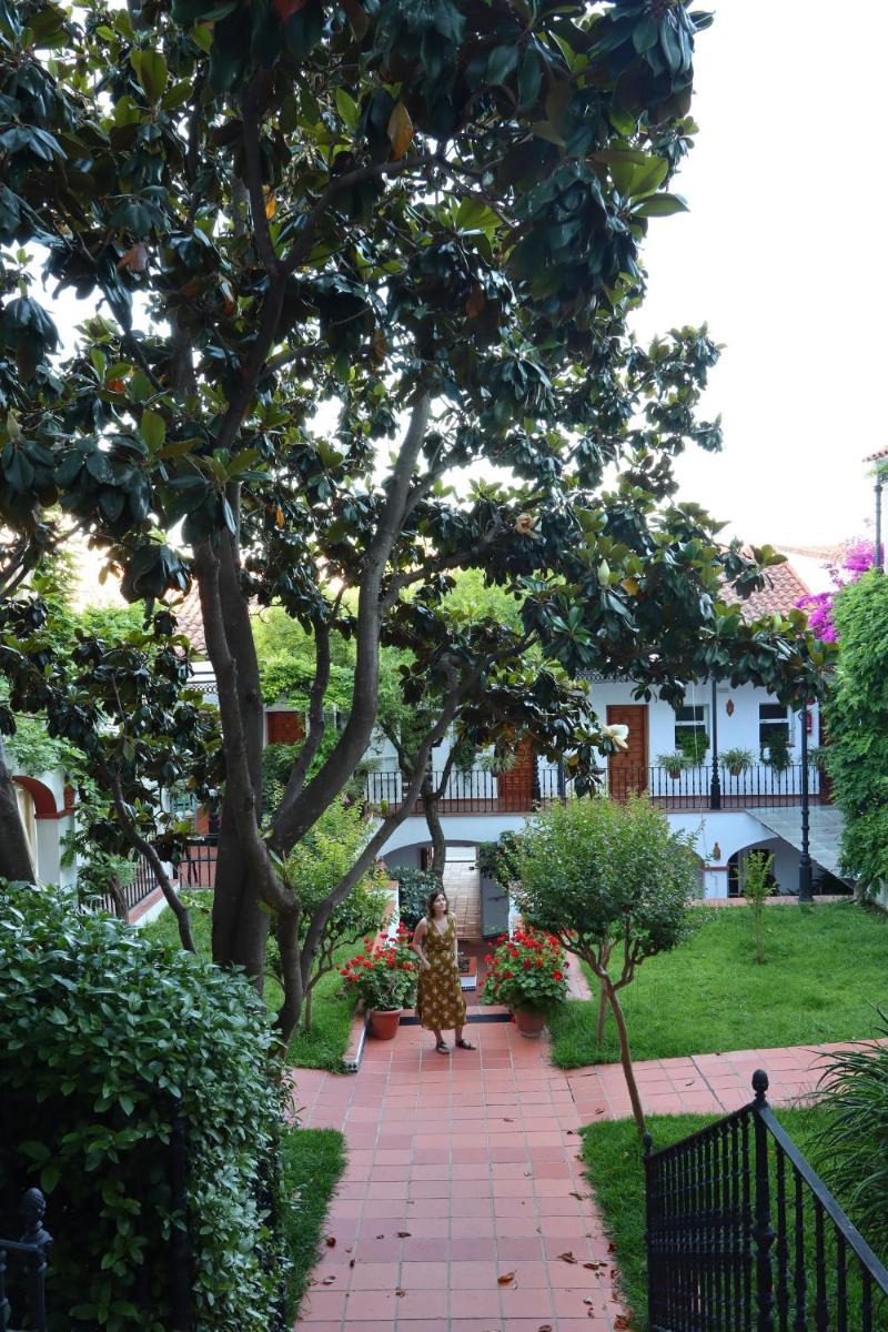 Jardín al aire libre en Hotel Varinia Serena - Balneario de Alange