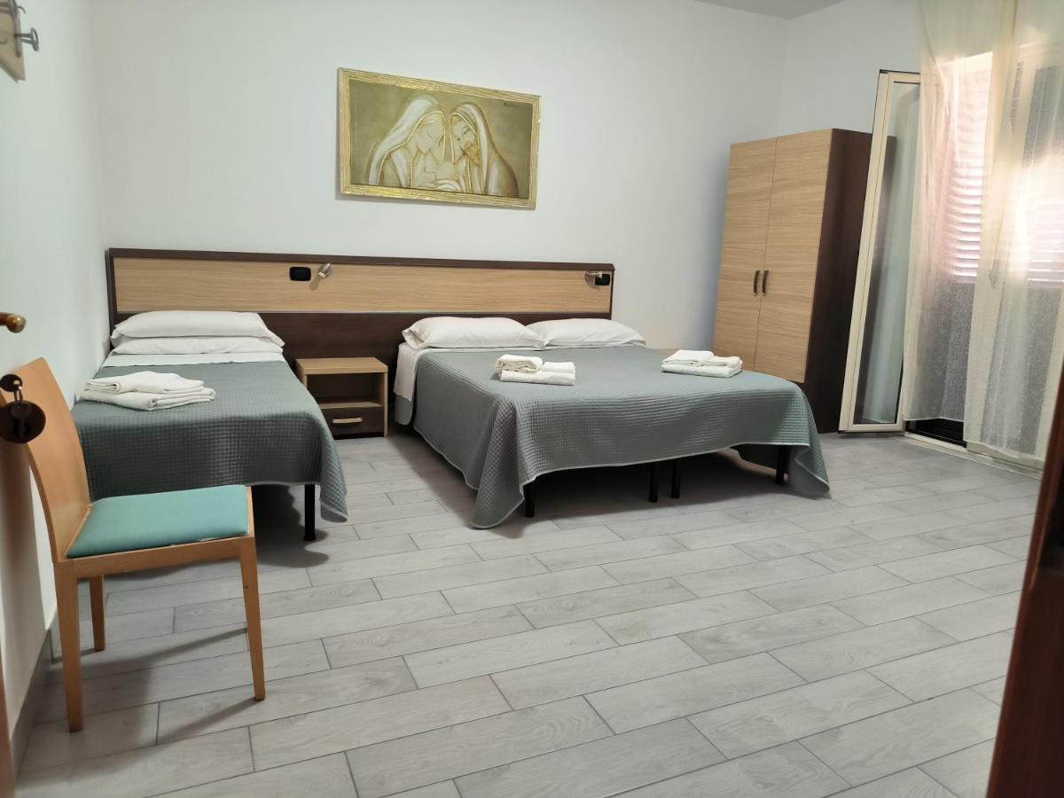 Hotel 4 Lampioni - Housity