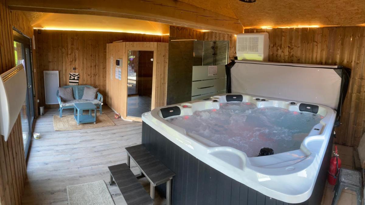Chalet La Calougeotte, jardin, spa et sauna privés - Housity