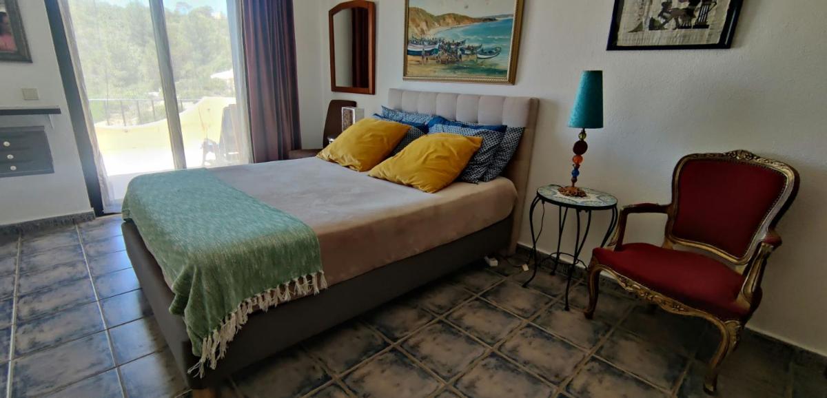 Centeanes Beach apartment - Housity