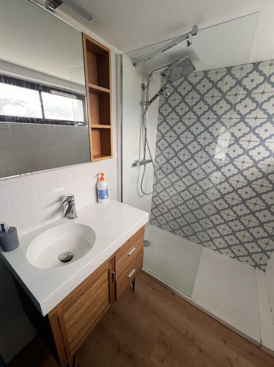 Quiet Studio in a House in Sevrier Annecy Lake very close to the lake - Housity