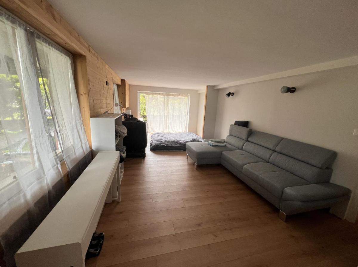 Quiet Studio in a House in Sevrier Annecy Lake very close to the lake - Housity