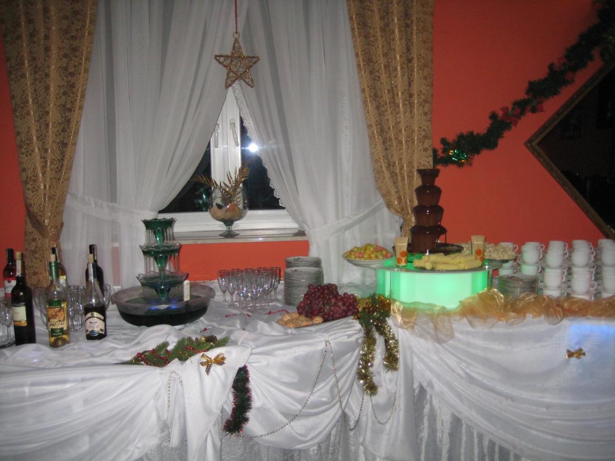 Zajazd Skalny - Housity