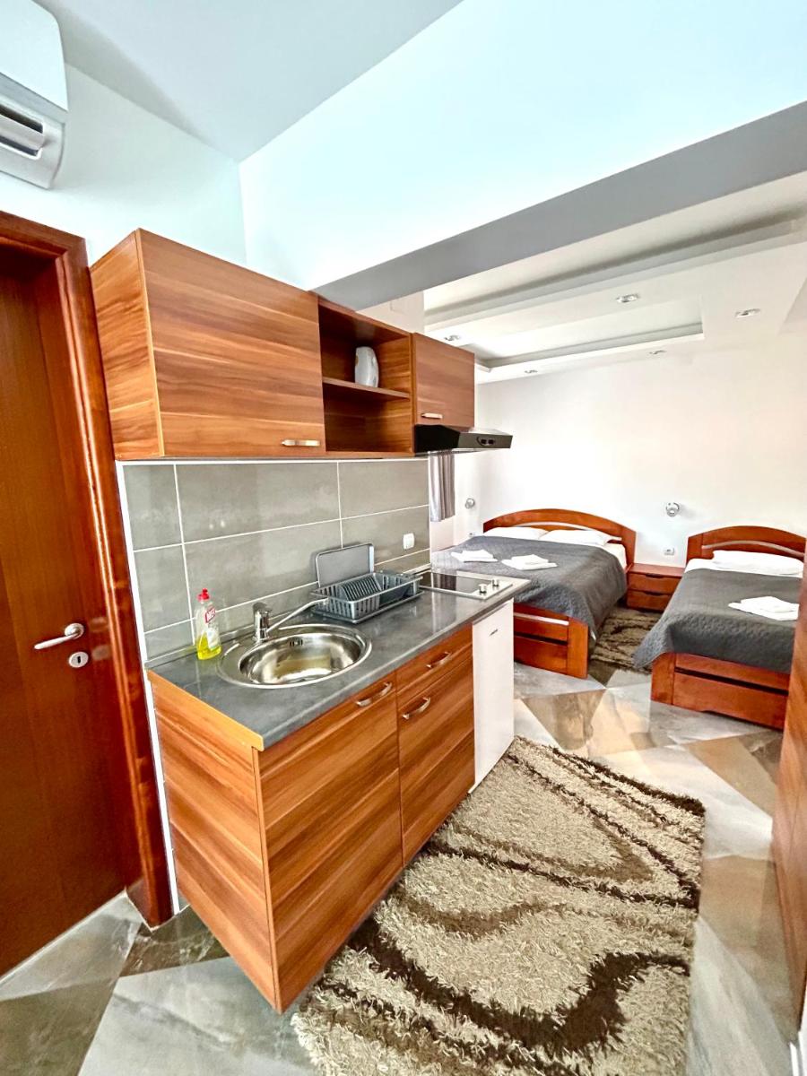 Vila Markovic-a - Housity