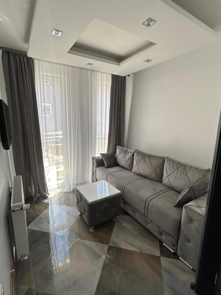 Vila Markovic-a - Housity