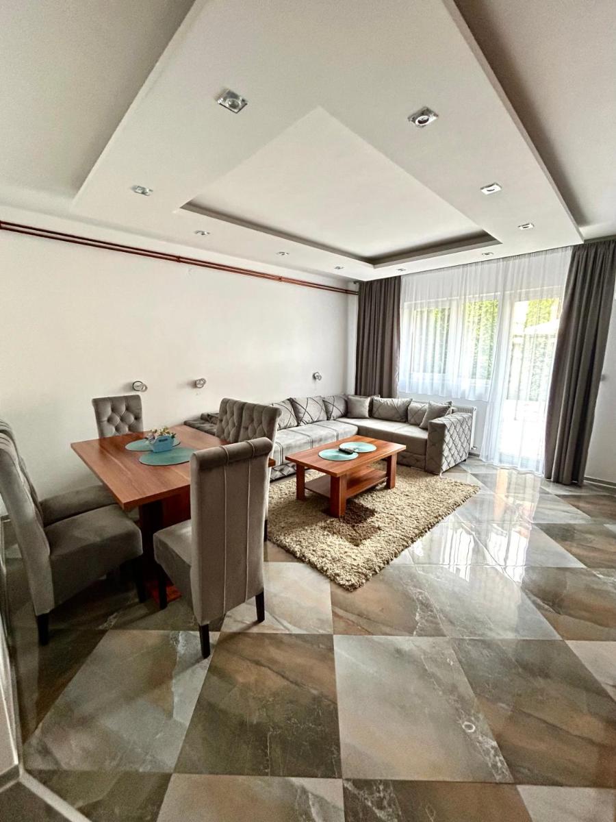 Vila Markovic-a - Housity