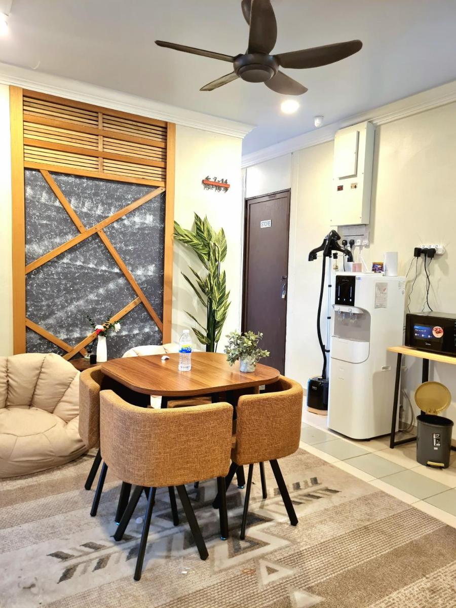 Pine Lodge BY EVR Previously YSS indrawasih - Housity