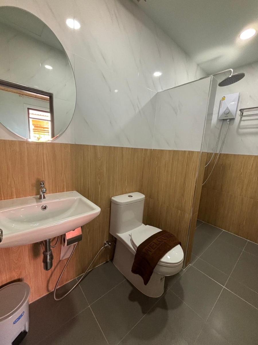 Tanaporn resort bangsaphan - Housity