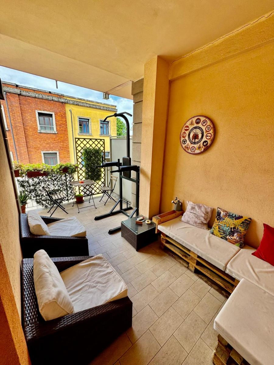 Rooftop big Terrace fiera MIlano/Portello - Housity