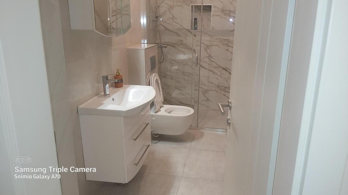 AMY APARTMAN - Housity