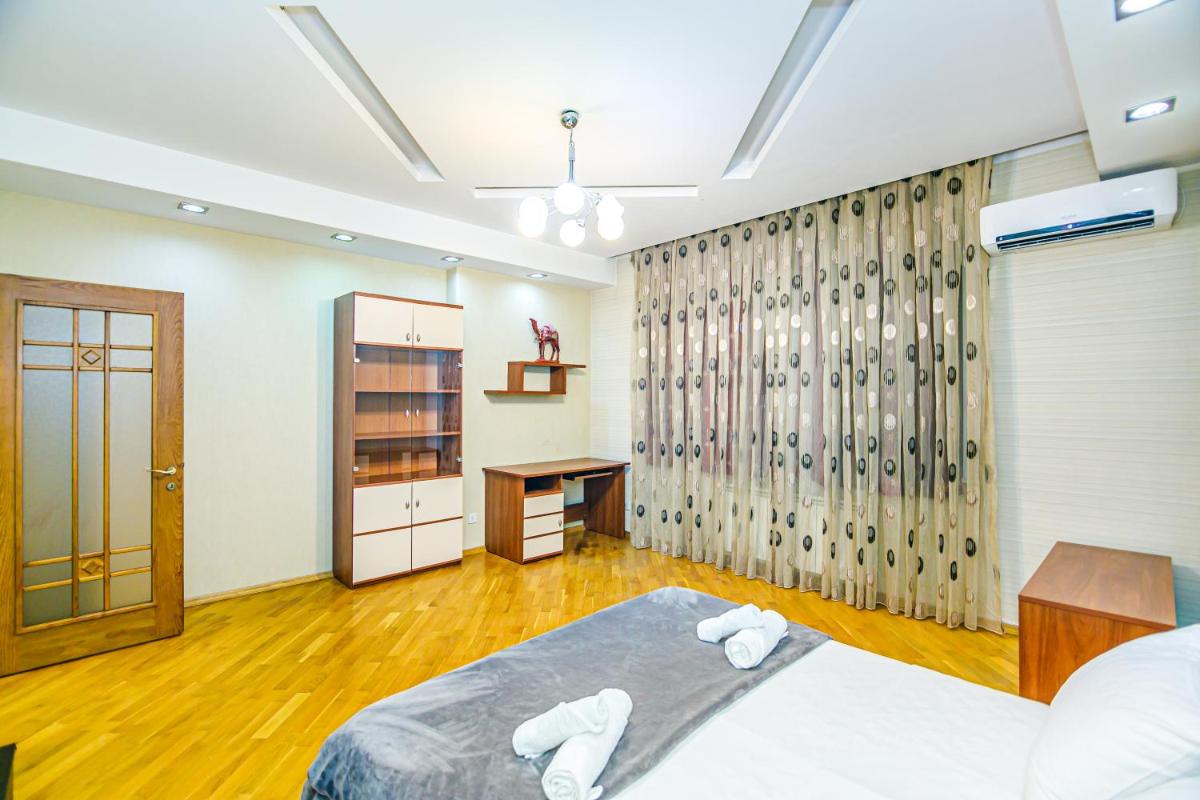 Nizami Apartment By Baku Housing - Housity