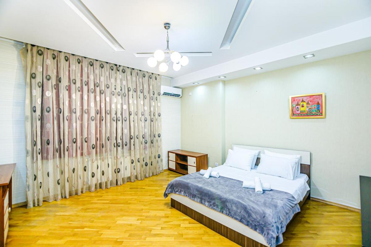 Nizami Apartment By Baku Housing - Housity
