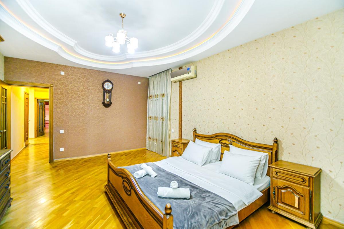 Nizami Apartment By Baku Housing - Housity