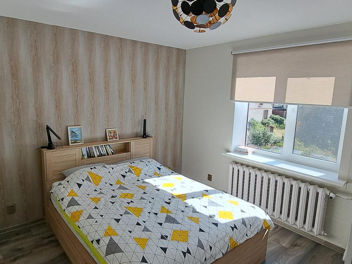 Liepājas brīvdienu māja ar dārzu - Housity