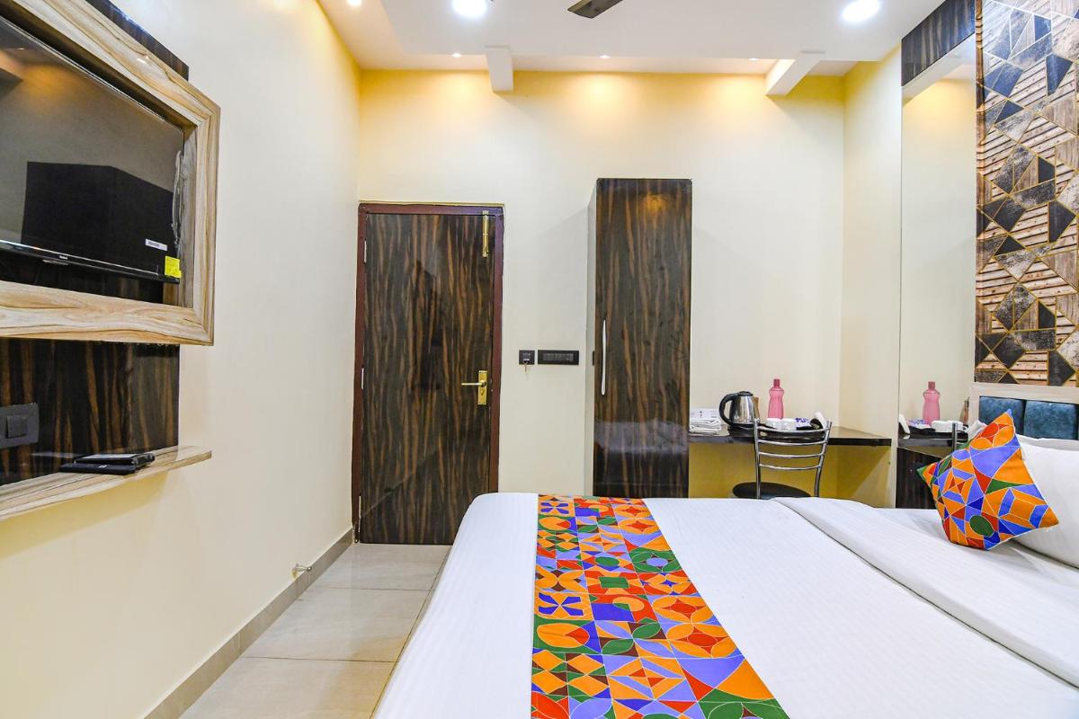 FabHotel Royal Park Inn - Nr Eden Garden Stadium - Housity