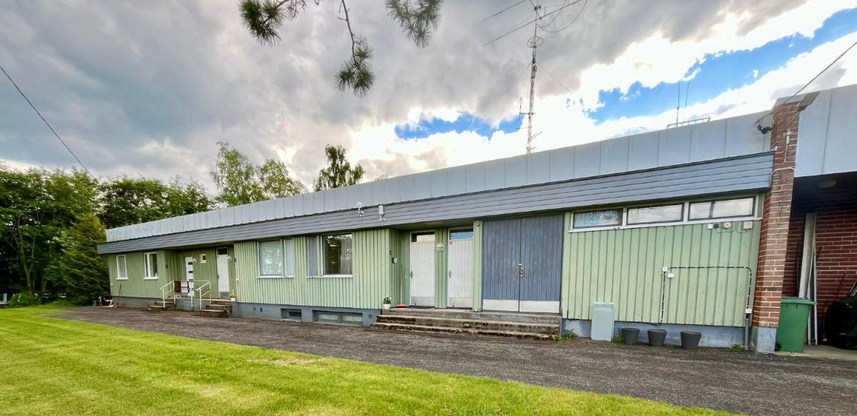 Salonkylän koulu - Housity