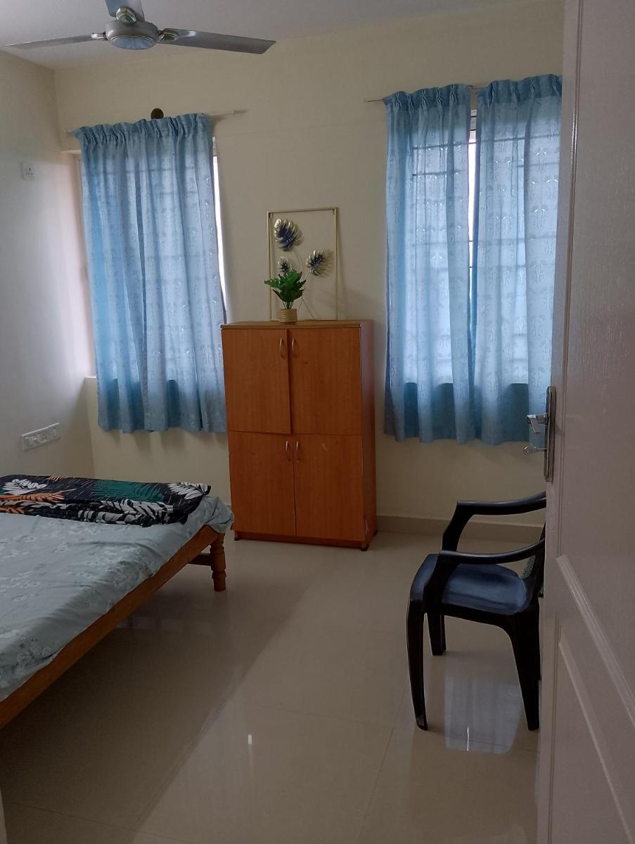 Sea Breeze Homestay with pool - Housity