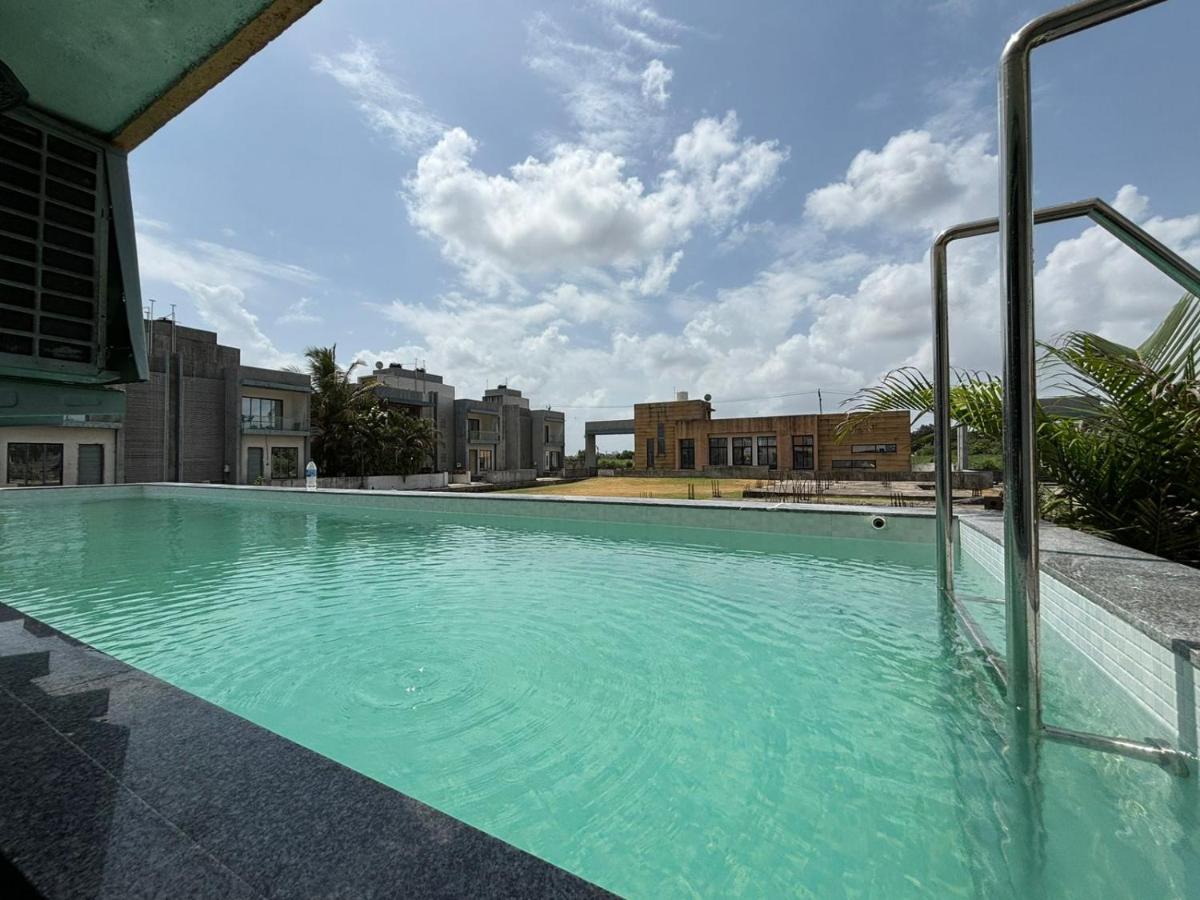 Sunny Farm's - Housity