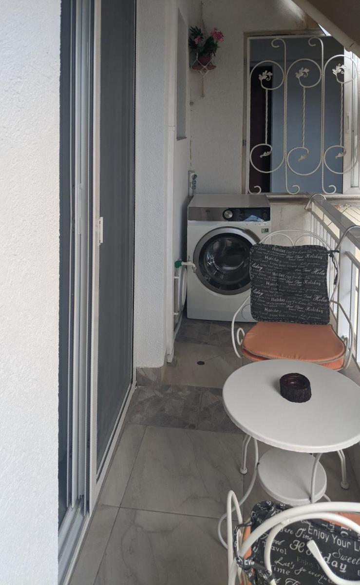 Emanuela Holidays - Housity