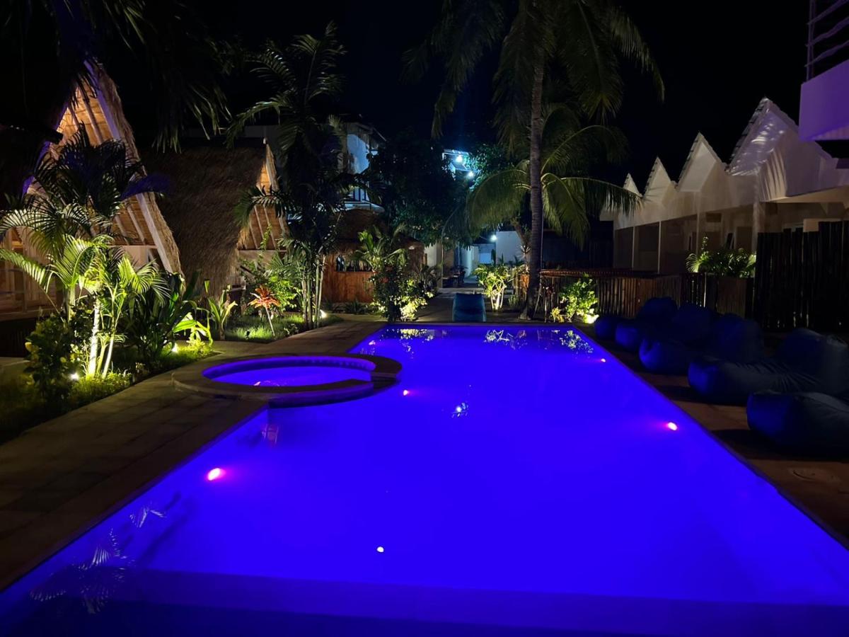 Living Trawangan Hotel - Housity