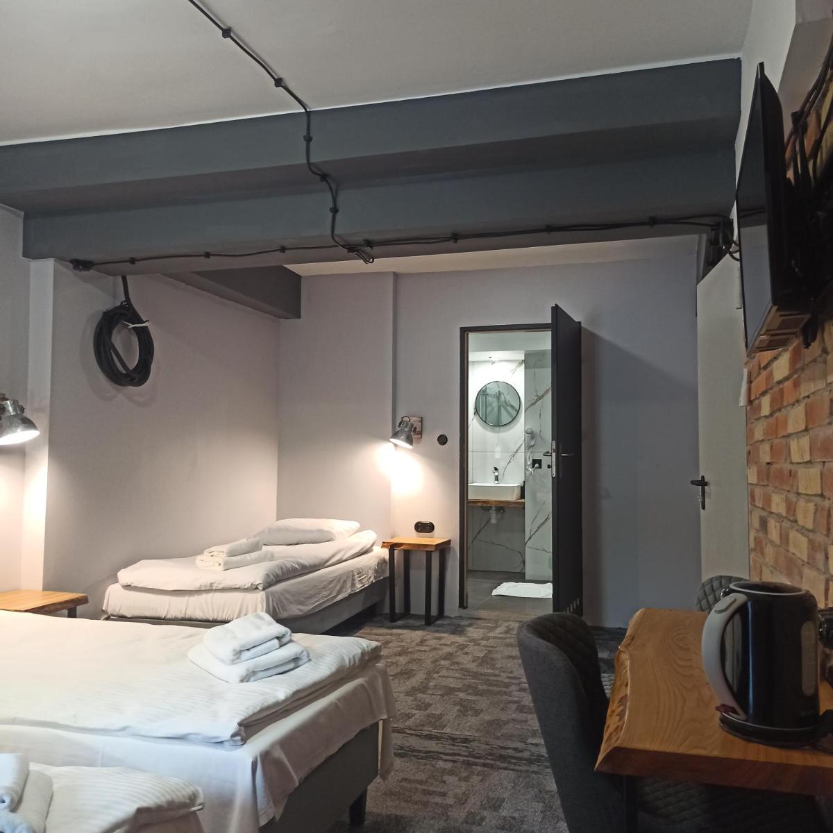 Pokoje Gościnne Tessa - Housity