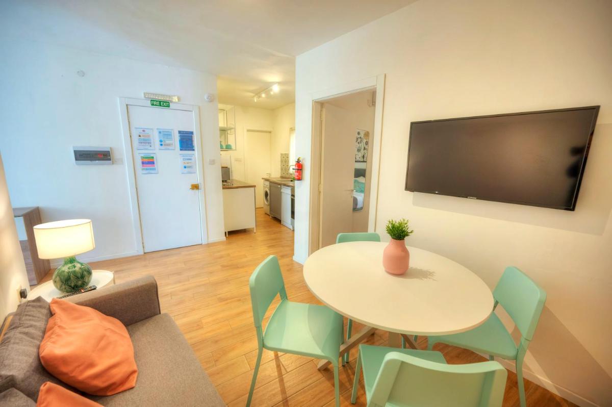 Suitetrails - 2 bedroom apartment 3min walk from the beach