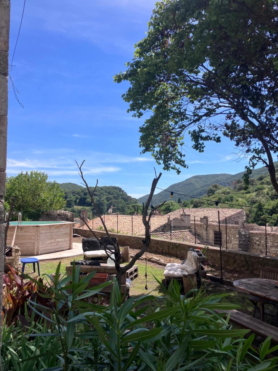 LES JARDINS DE LA CATHÉDRALE chambres d Hôtes gîte de groupe - Housity