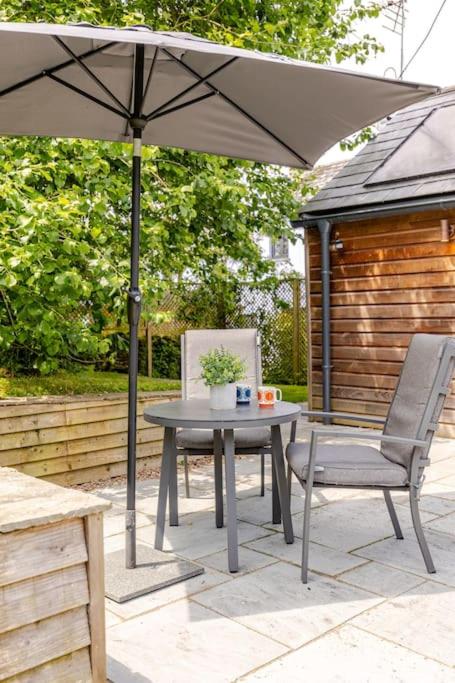 Cosy Cotswolds Retreat near Bath & Castle Combe - Housity