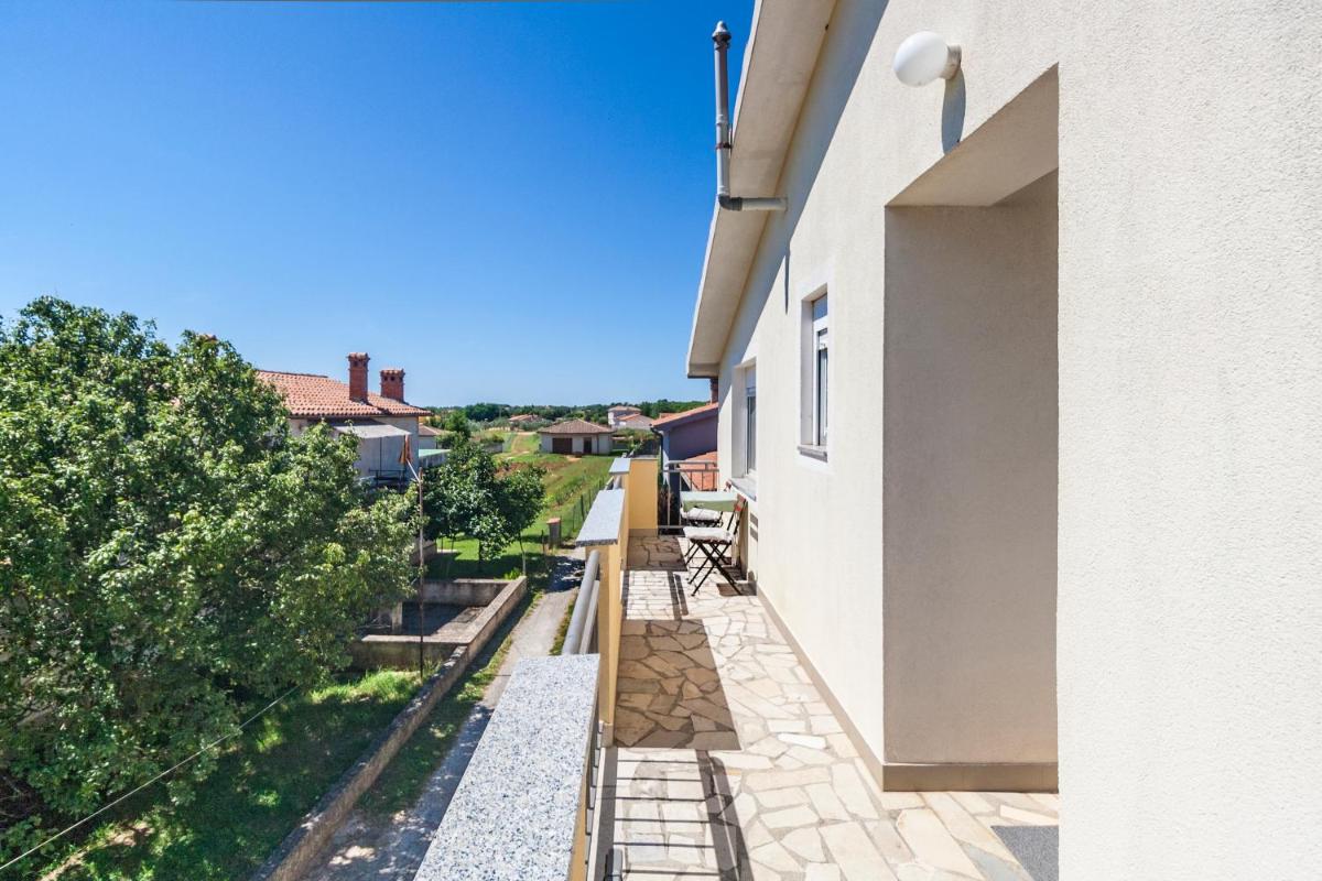 Apartment & Studio Gortan Ferienwohnung Marcana, Pula, Istria Istrien - Housity
