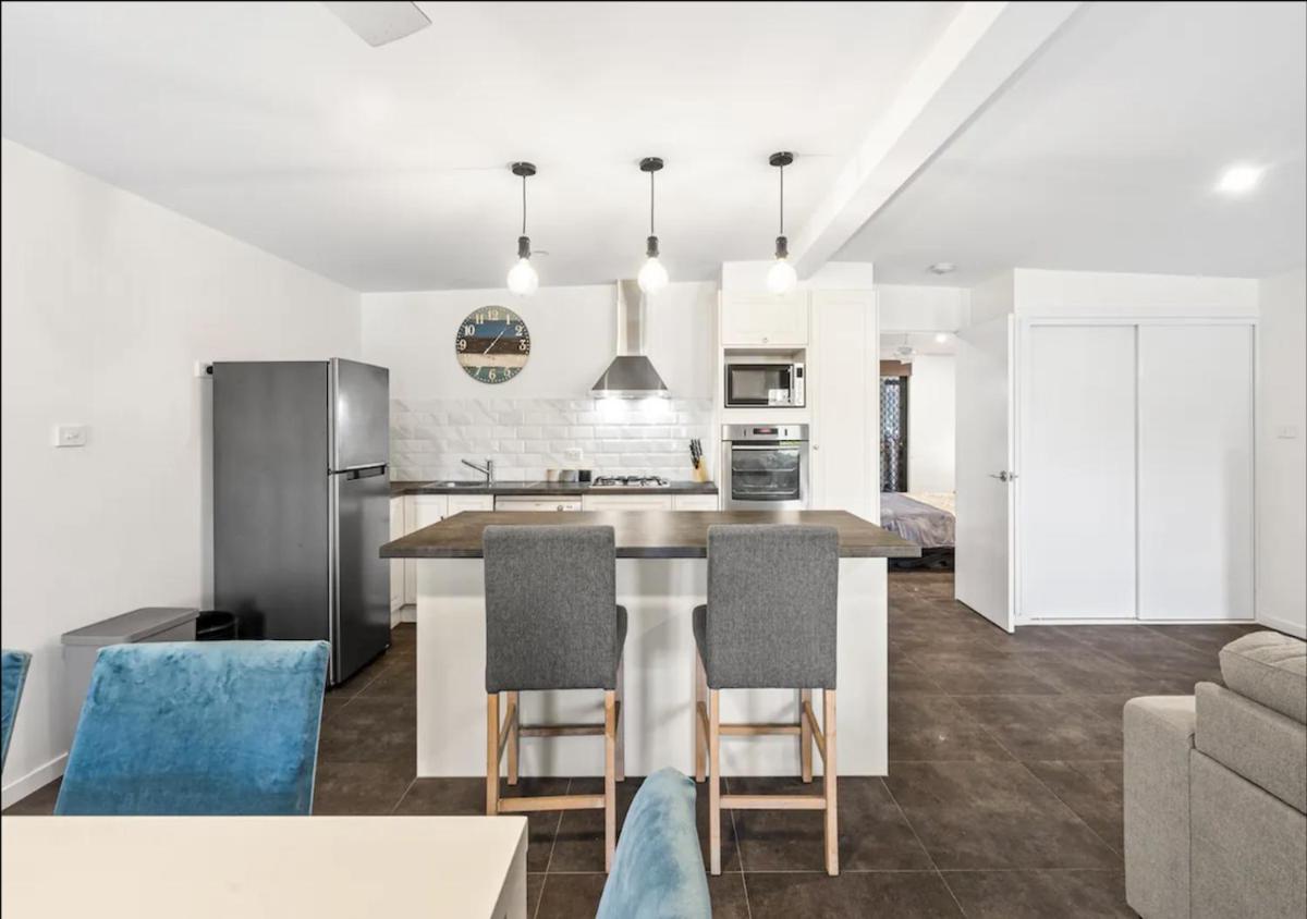 Large Stylish 4BR Pet-Friendly Pool Paradise - Housity