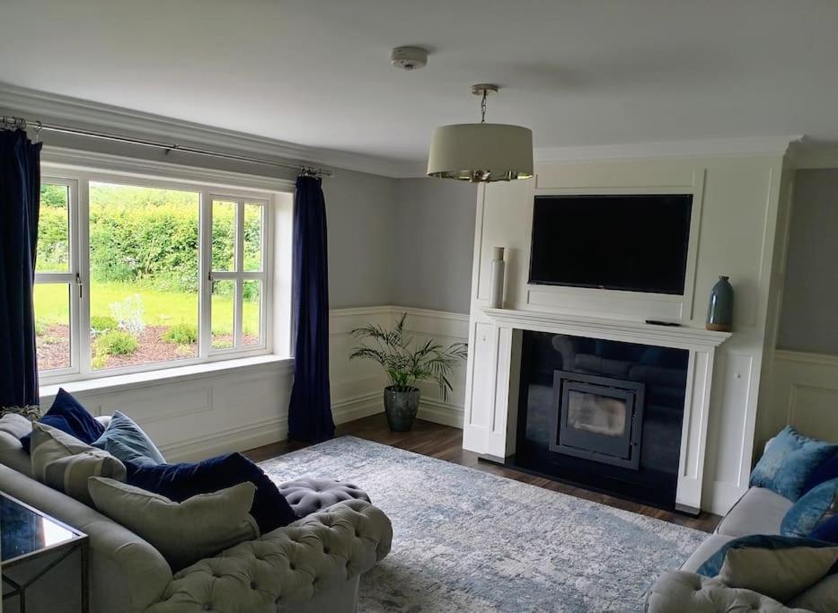 Conveniently located house to enjoy all of Kerry - Housity