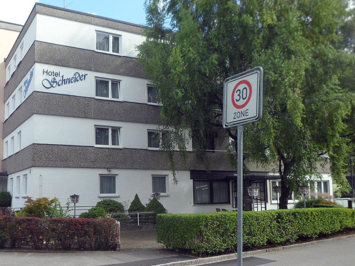 Hotel Schneider - Housity