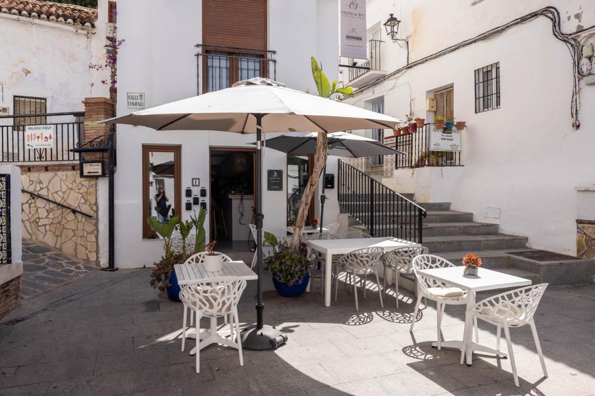 Olive & Ivy Guesthouse - Housity