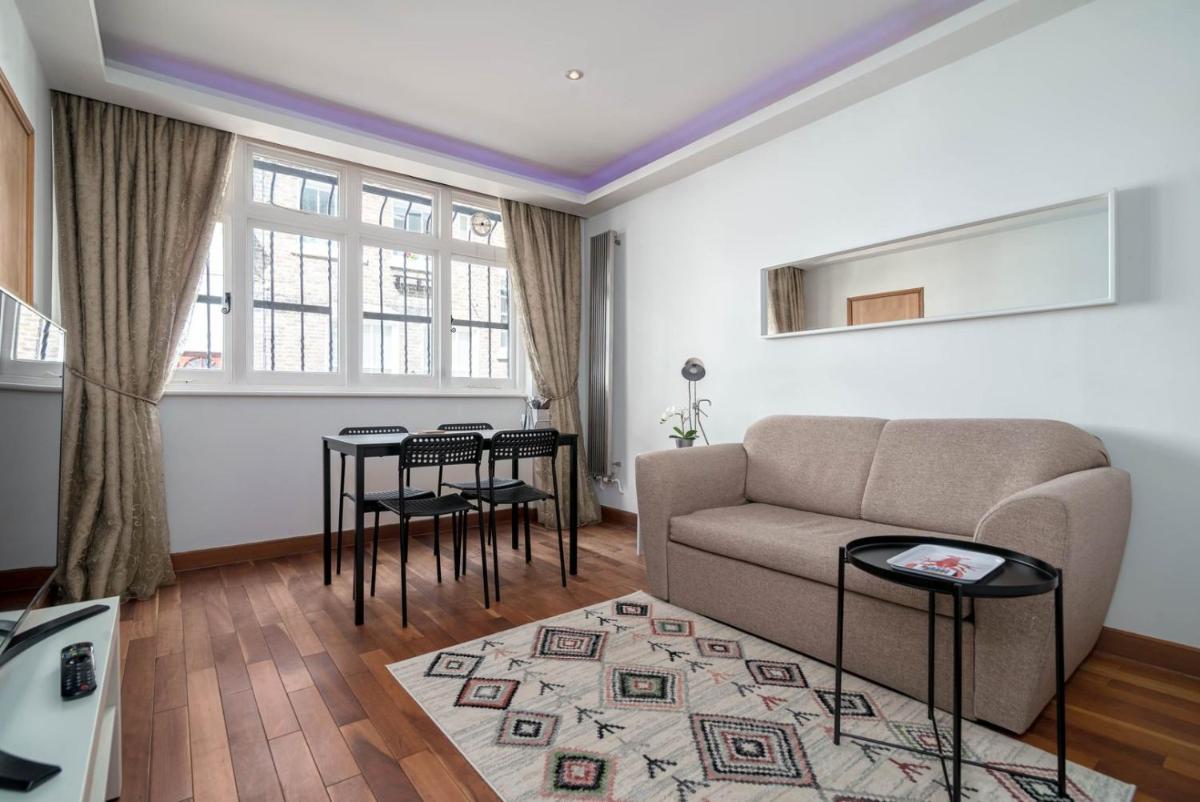 GuestReady - Central Converted Mews in Bayswater - Housity