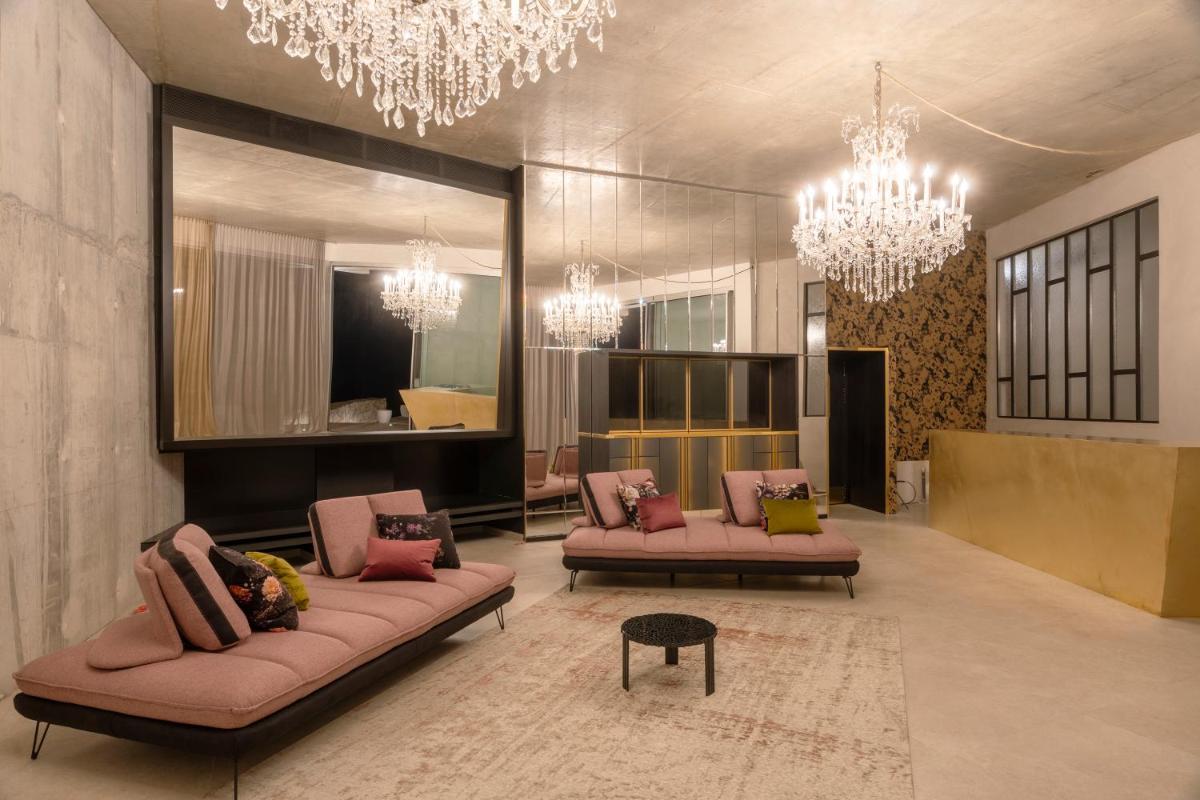 Coin salon dans l'établissement Villa Urbana