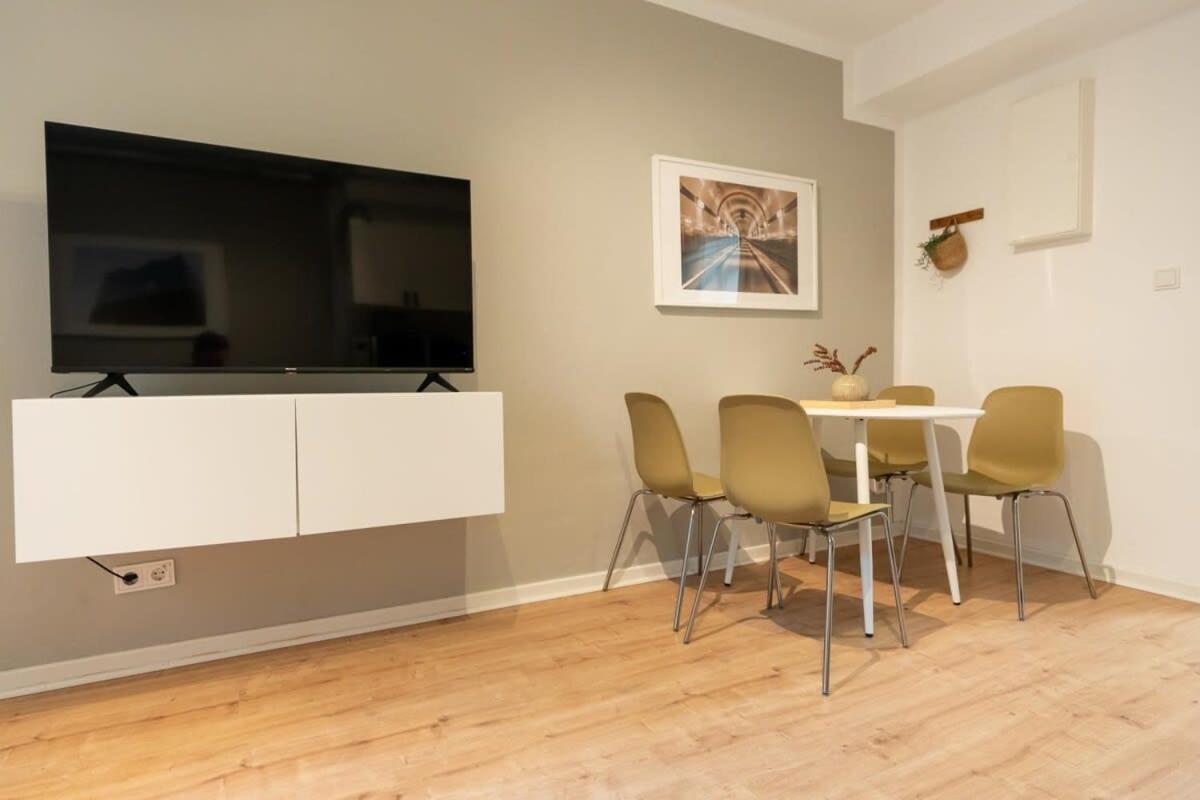 Hamburg City Apartment for 4 - Housity