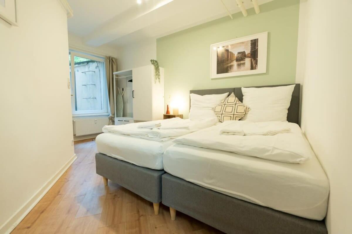 Hamburg City Apartment for 4 - Housity