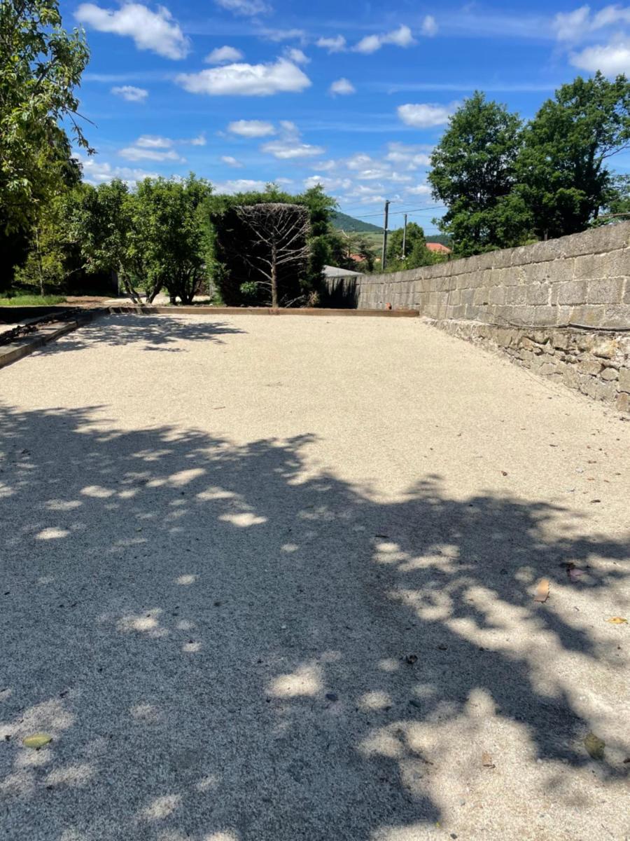Gite authentique au coeur de Blavozy avec piscine privée, jacuzzi et terrain de pétanque - Housity