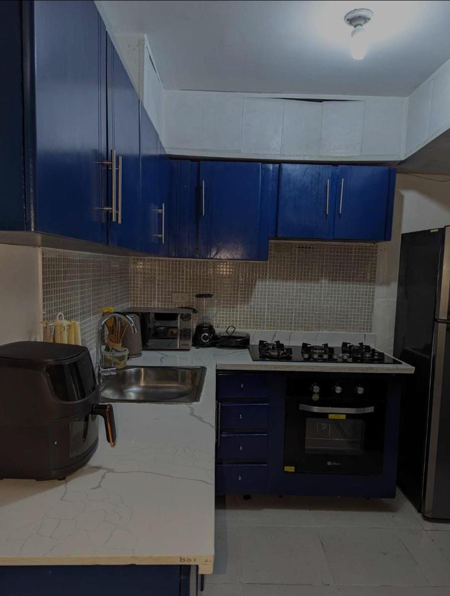 Precioso apartamento, residencial Carmen Renata III,Cerca Embajada Américana - Housity