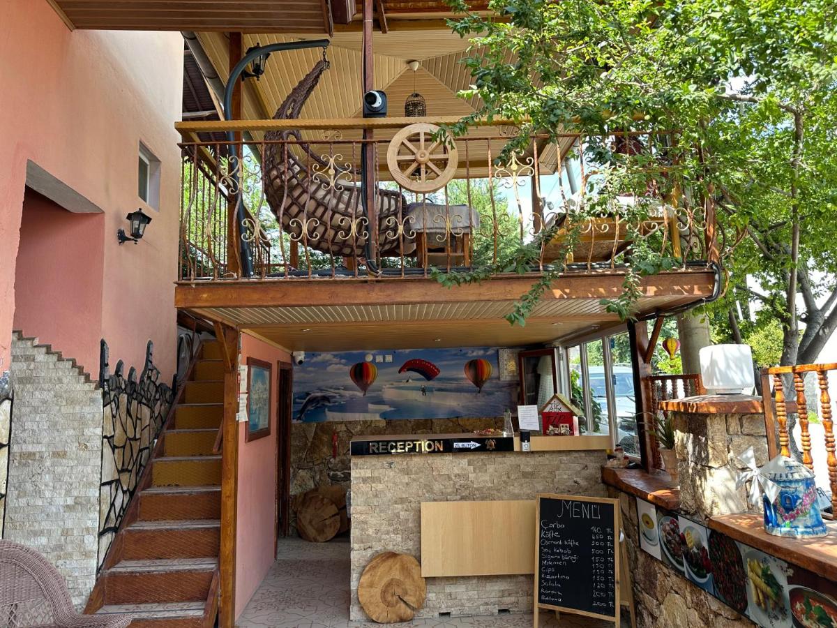 Sinter Terasse House Hotel - Housity