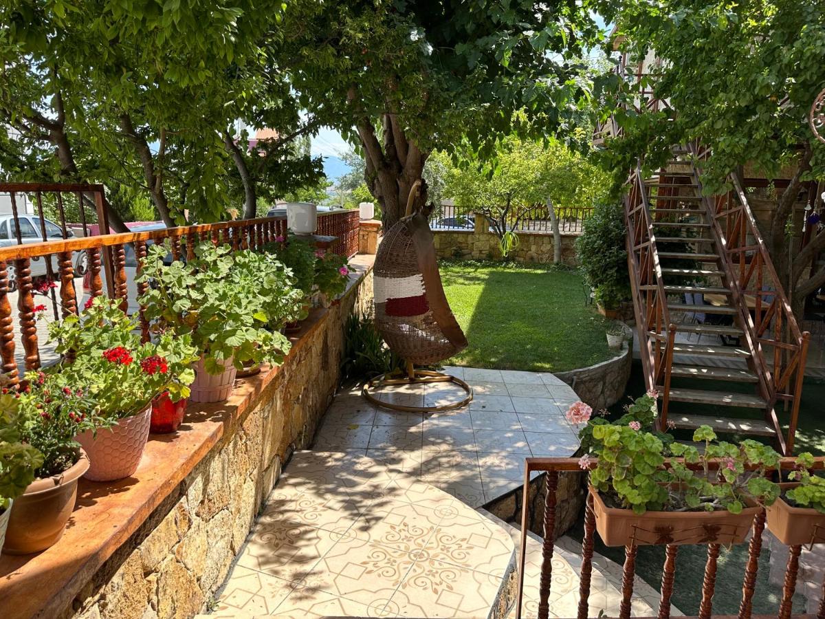 Sinter Terasse House Hotel - Housity