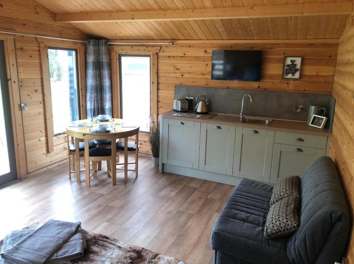 Backieley Lodge - Housity