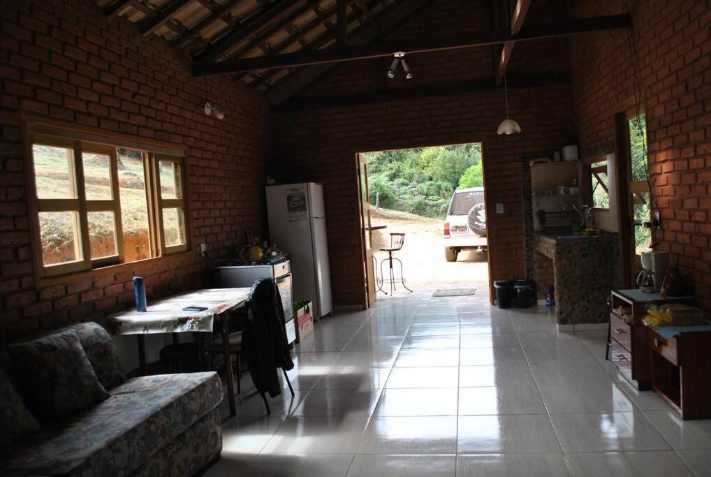 Casa com Varanda na Natureza - Housity