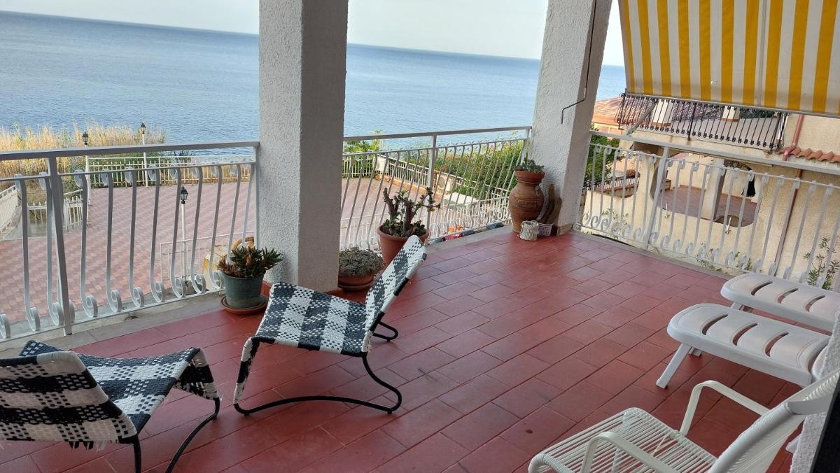 Corallo Blu Appartamento sul mare - Housity
