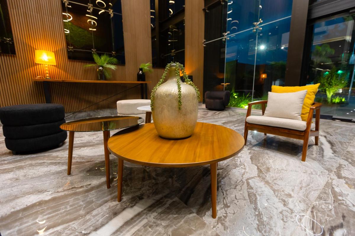 Hotel Noite Business Class - Housity