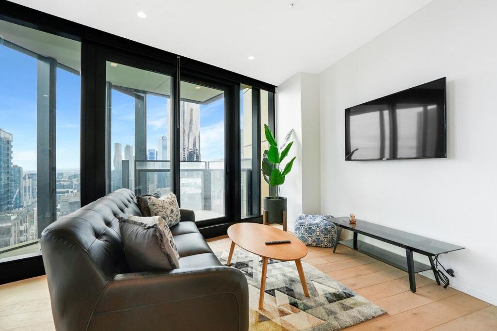Melbourne Square - Southbank Apt with Great View - Housity