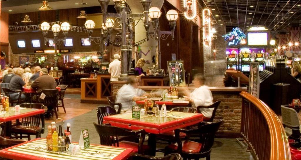 Cannery Casino and Hotel - Housity