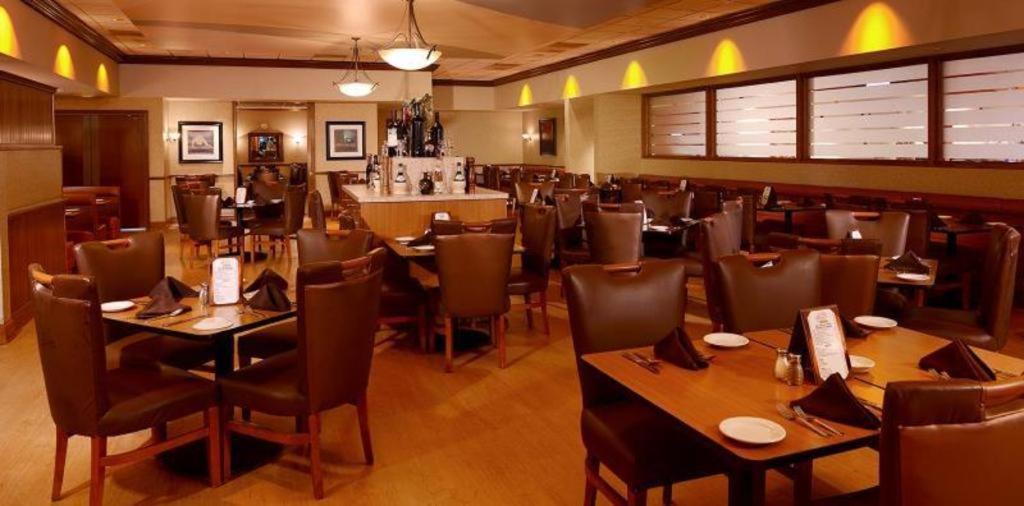 Cannery Casino and Hotel - Housity