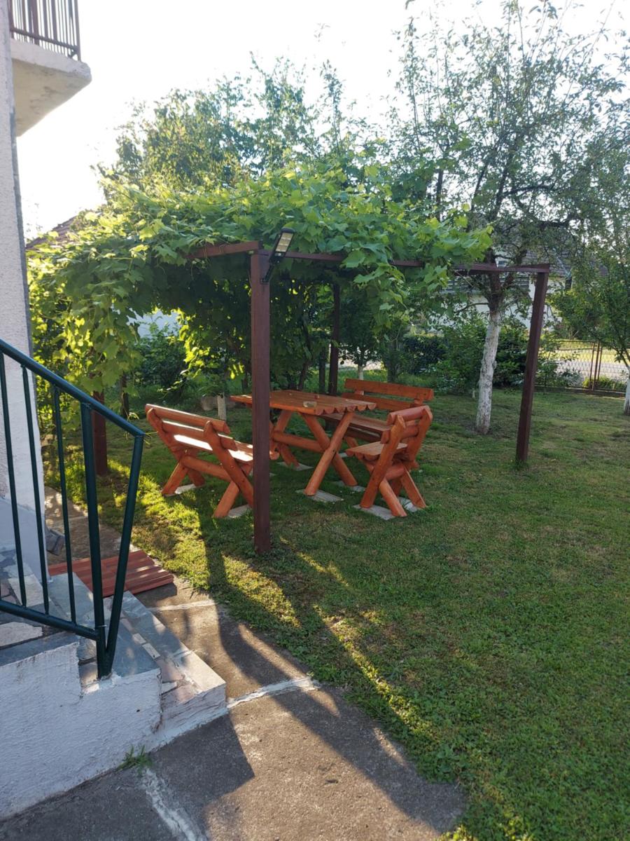 Kuca - STUDIO - Housity