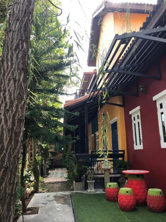 The Color Resort Amphawa - Housity